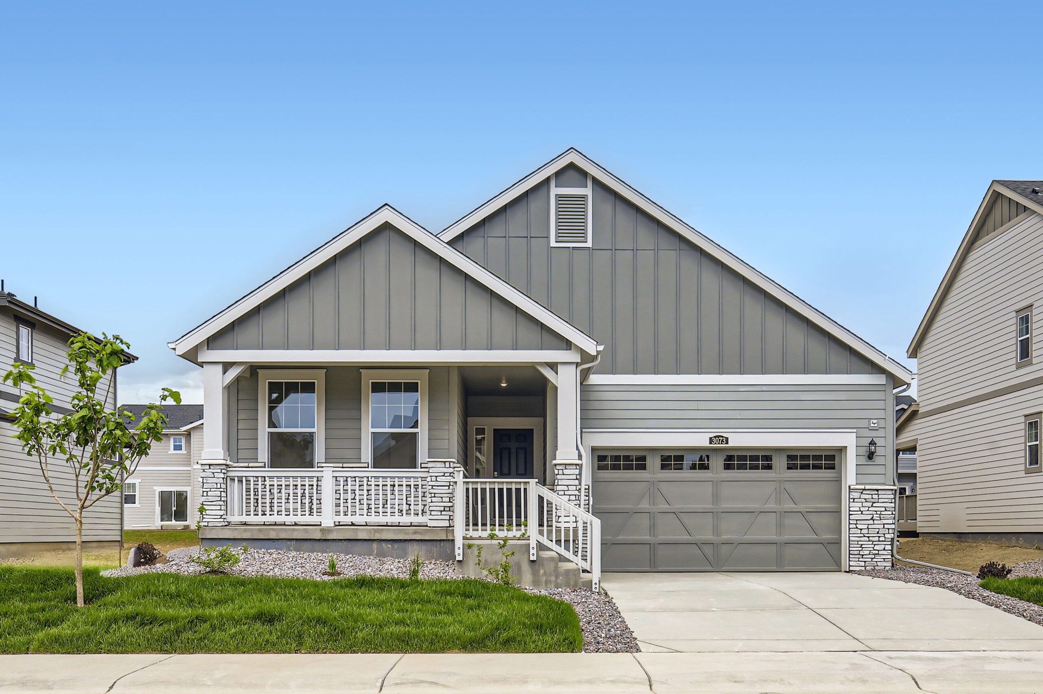 Monarch Riano Ridge Graham Exterior min scaled