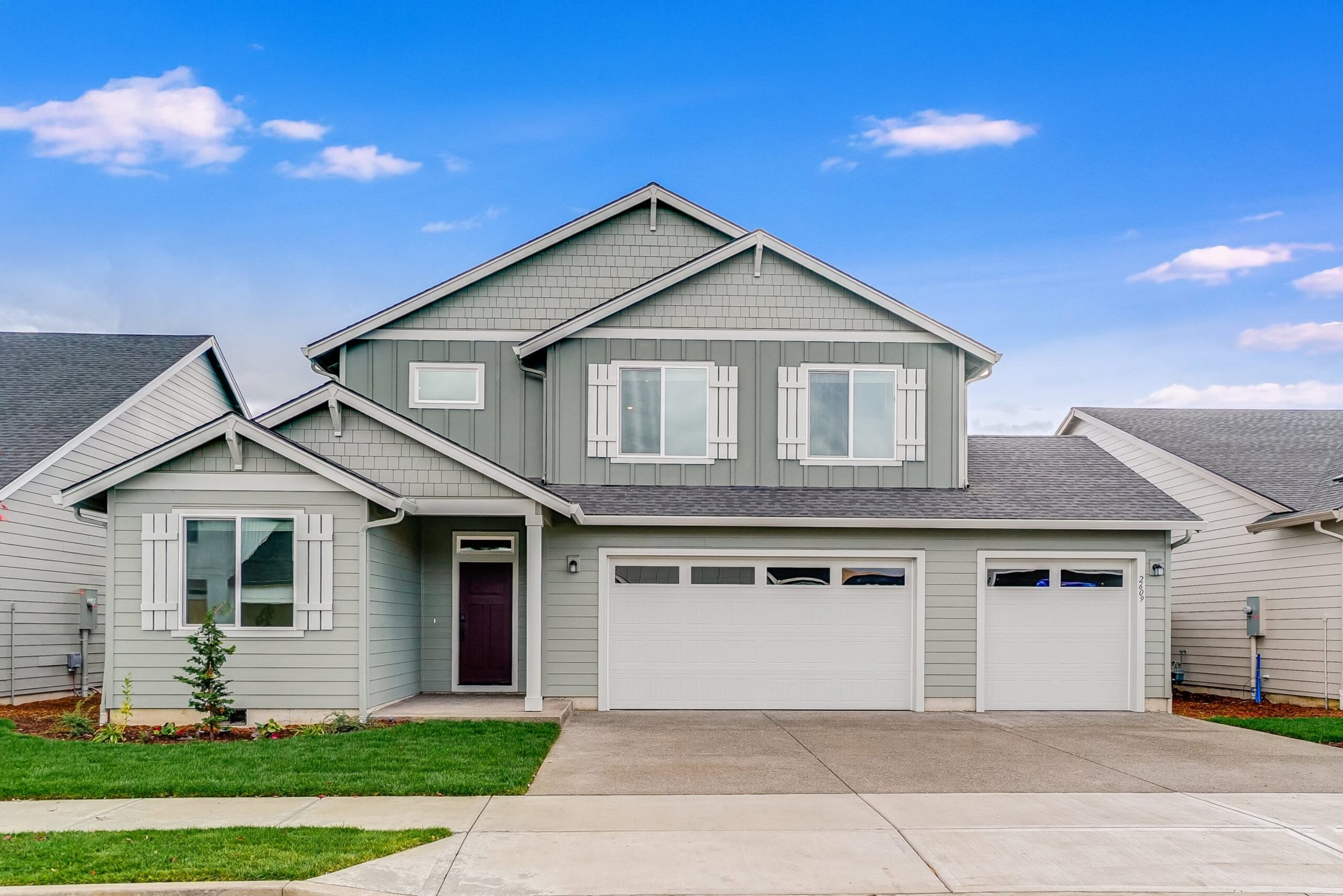 Ridgefield Heights Larwood QMI H S94 Exterior min scaled