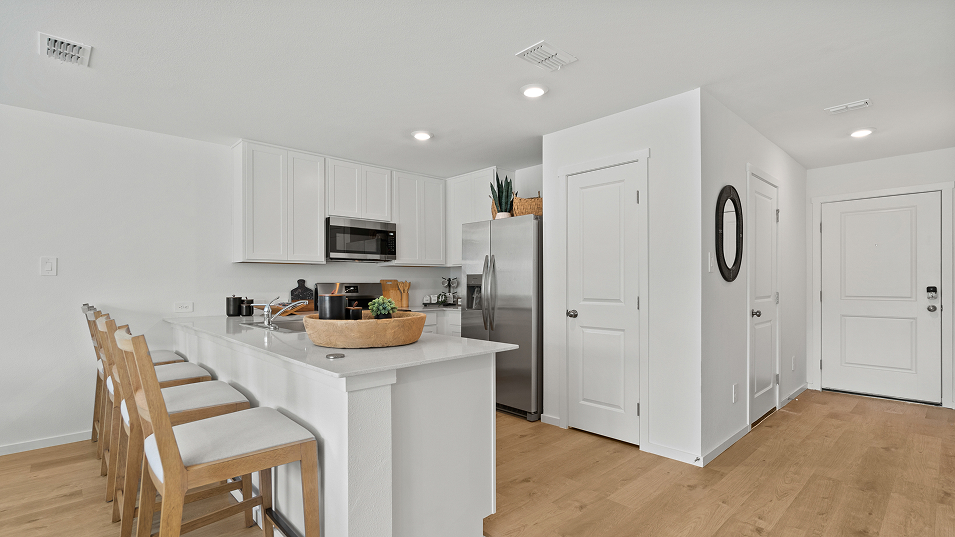 Grove Core FL H009 Grandview Townhomes Crestone II Kitchen 2of2 F1 (Crestone (Kitchen) in Serenity at Peace Creek Reserve)