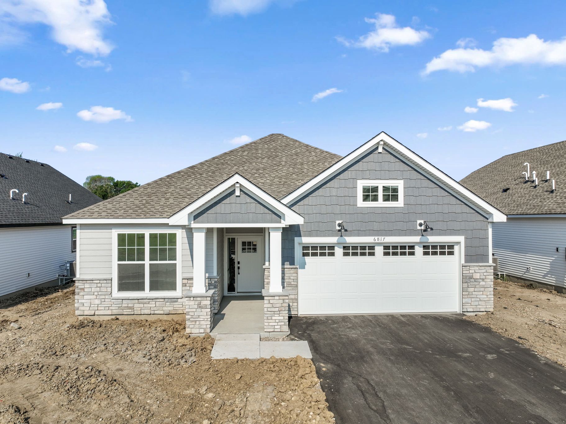 1 Tavera Corsica QMI H S7602 Front Yard F1