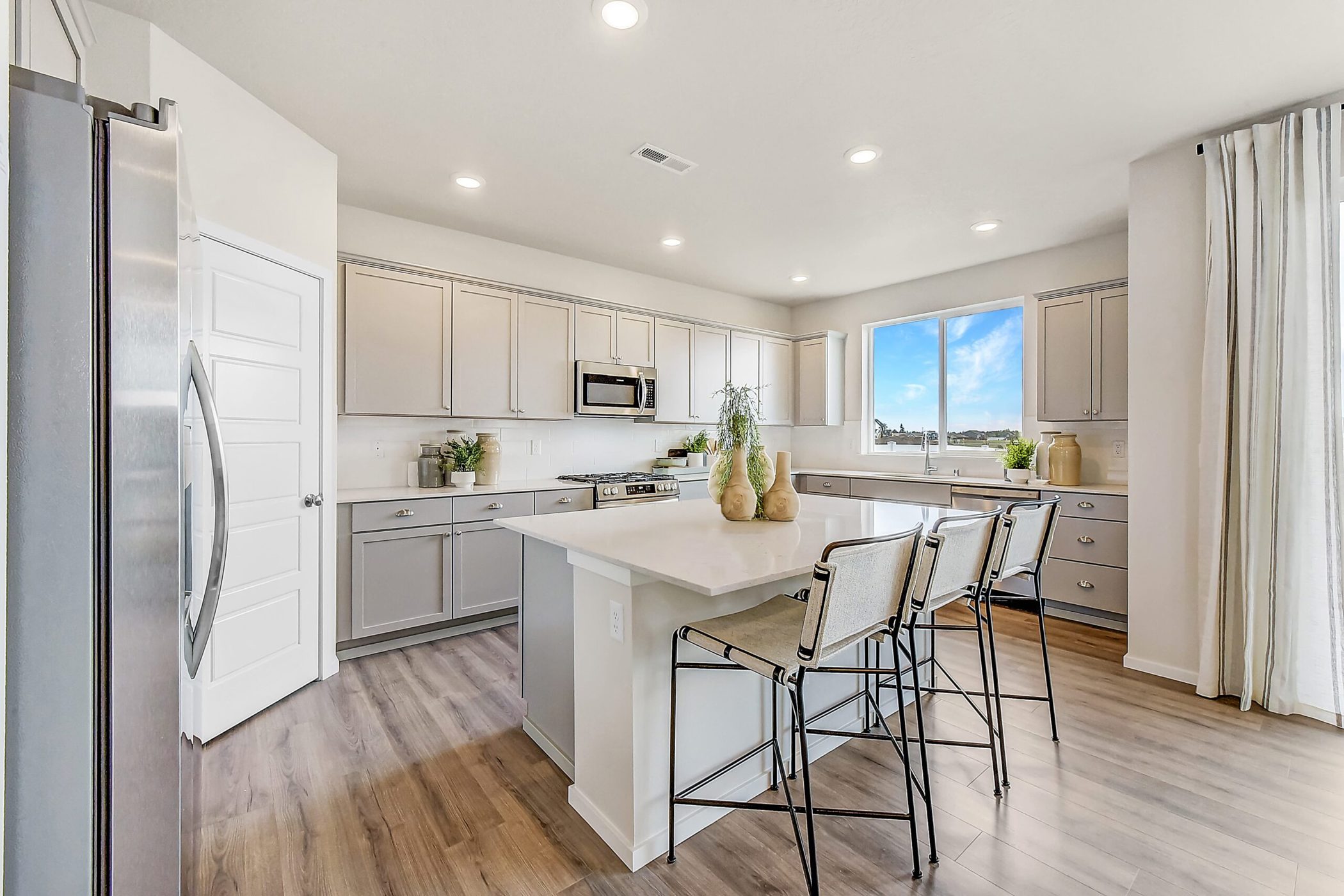 2705 Stevenson Kitchen 1of4 F1 Base3 min scaled