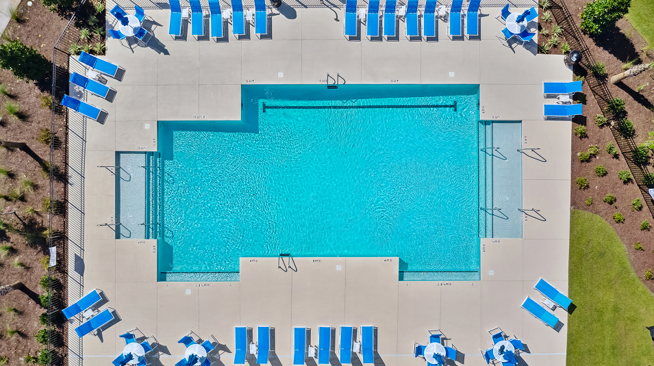 Fieldview Amenity Pool 2of3 (Swimming Pool in Valley Ridge)