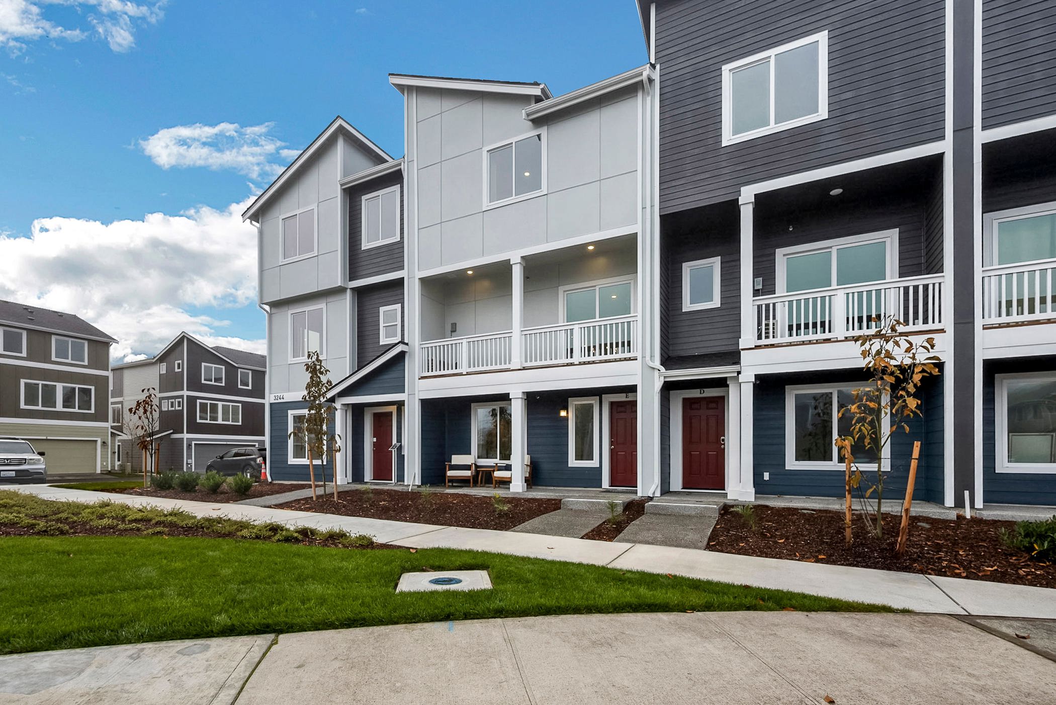 Townhomes Campus Reserve Streetscape 2of2 (1)