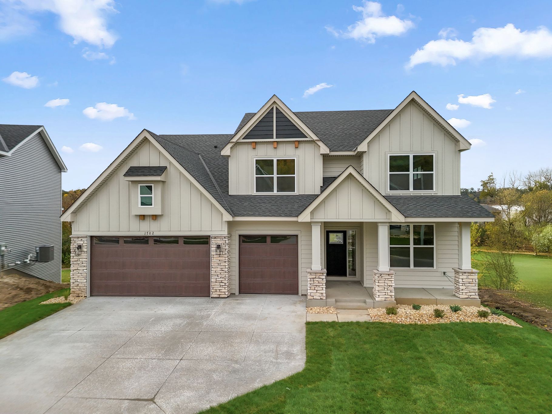 1702 Hadley Hills Dr NE