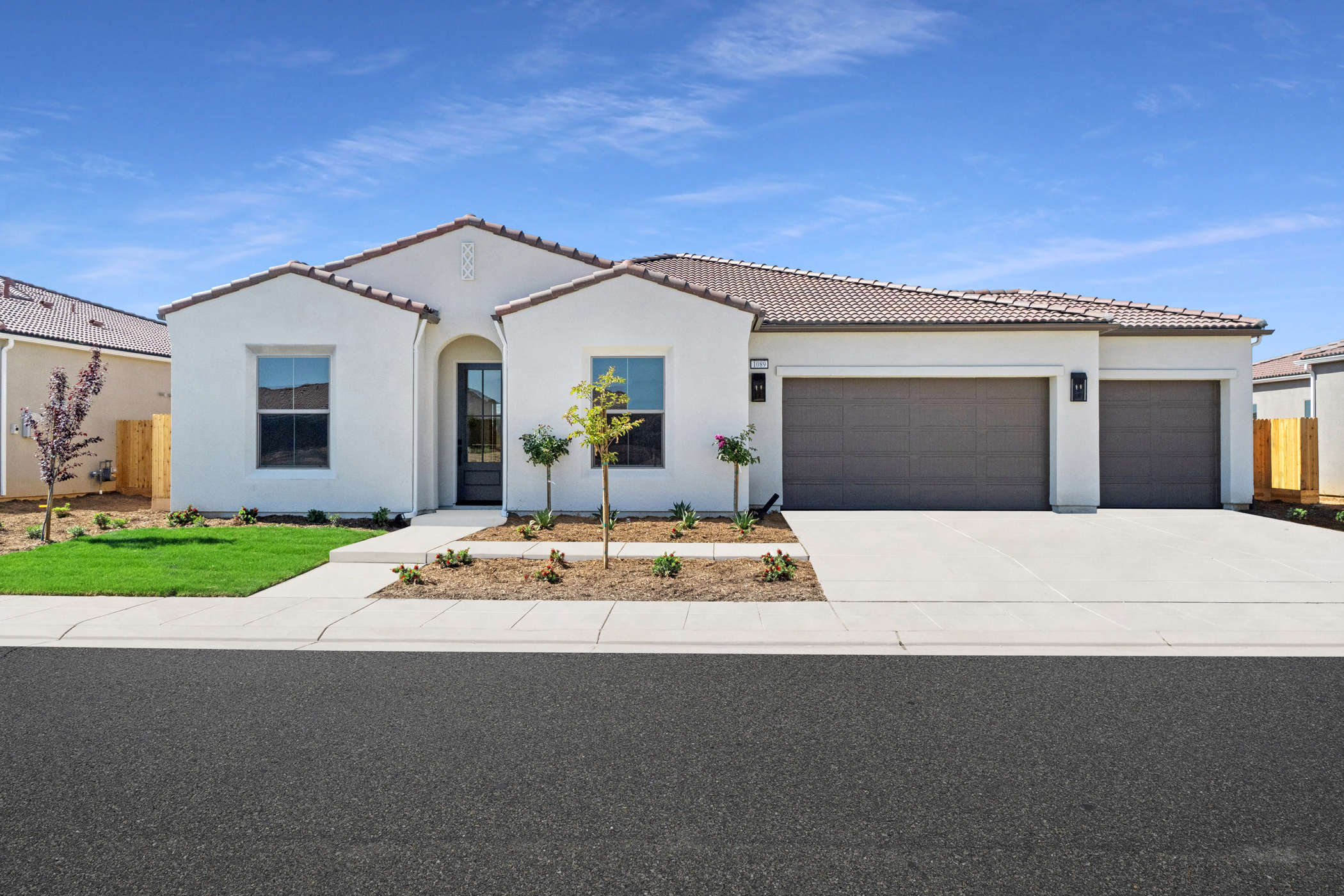 Cancion Riverstone Salsa Exterior 1of8