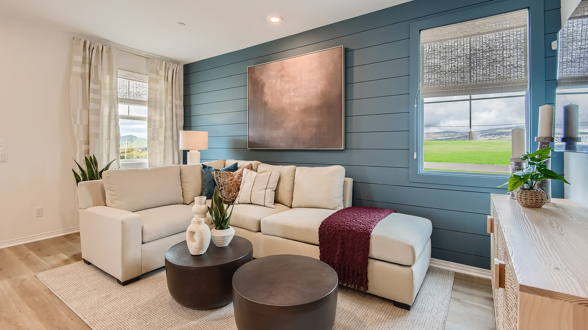 Horizon Place Res Two Great Room 2of2 F1