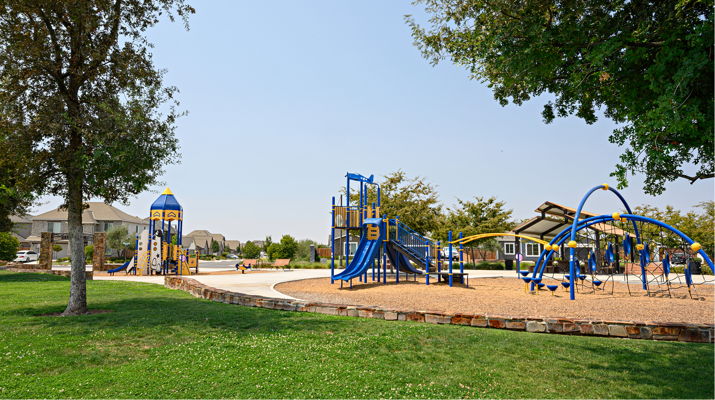 Gossamer Grove Flight Park Overall Park (Playground in Gossamer Grove)