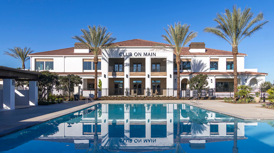 The Preserve Amenity Club On Main Pool (Swimming Pool in Pathway at The Preserve)