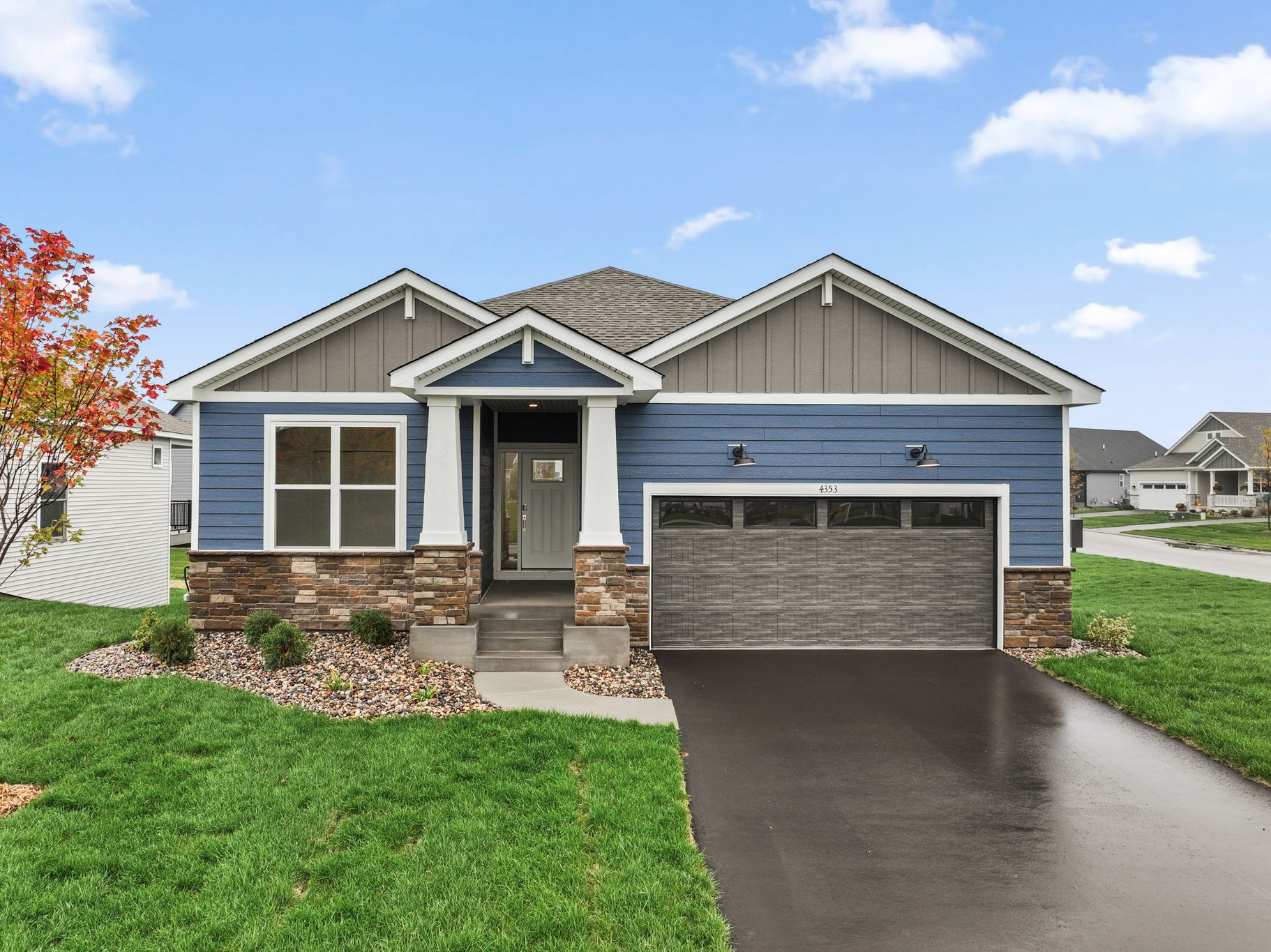 1 Lexington Waters Cordoba QMI H S22222543118 Front Yard F1 (Cordoba at 4353 132nd Ave NE, Villas Collection)