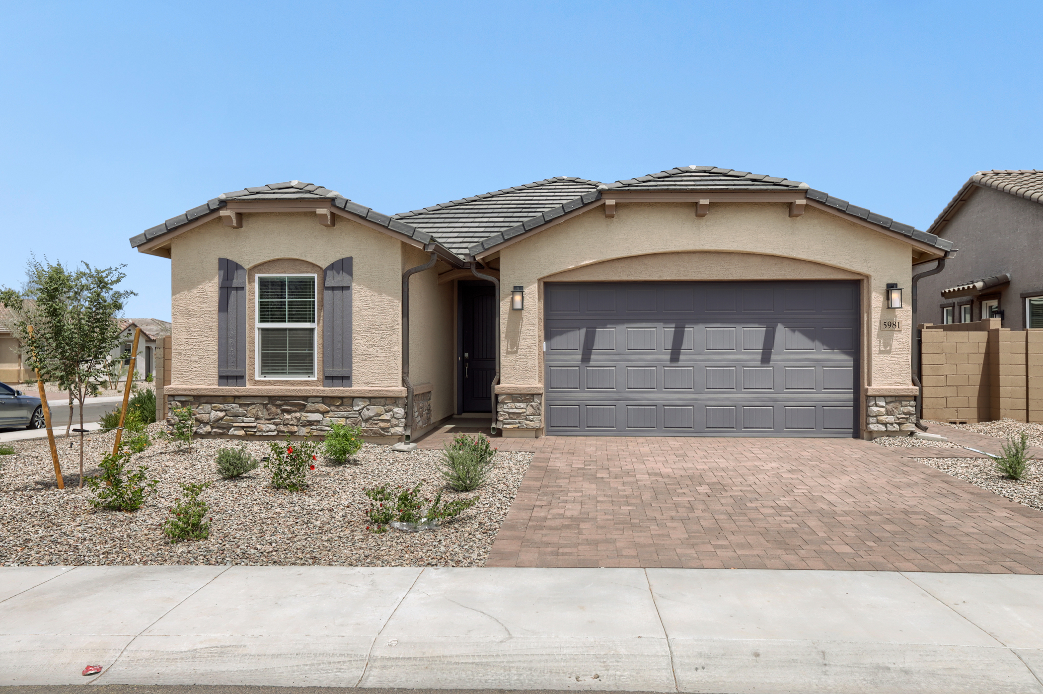 5981 N 192nd Ave   Print Quality   001   01 Exterior Front