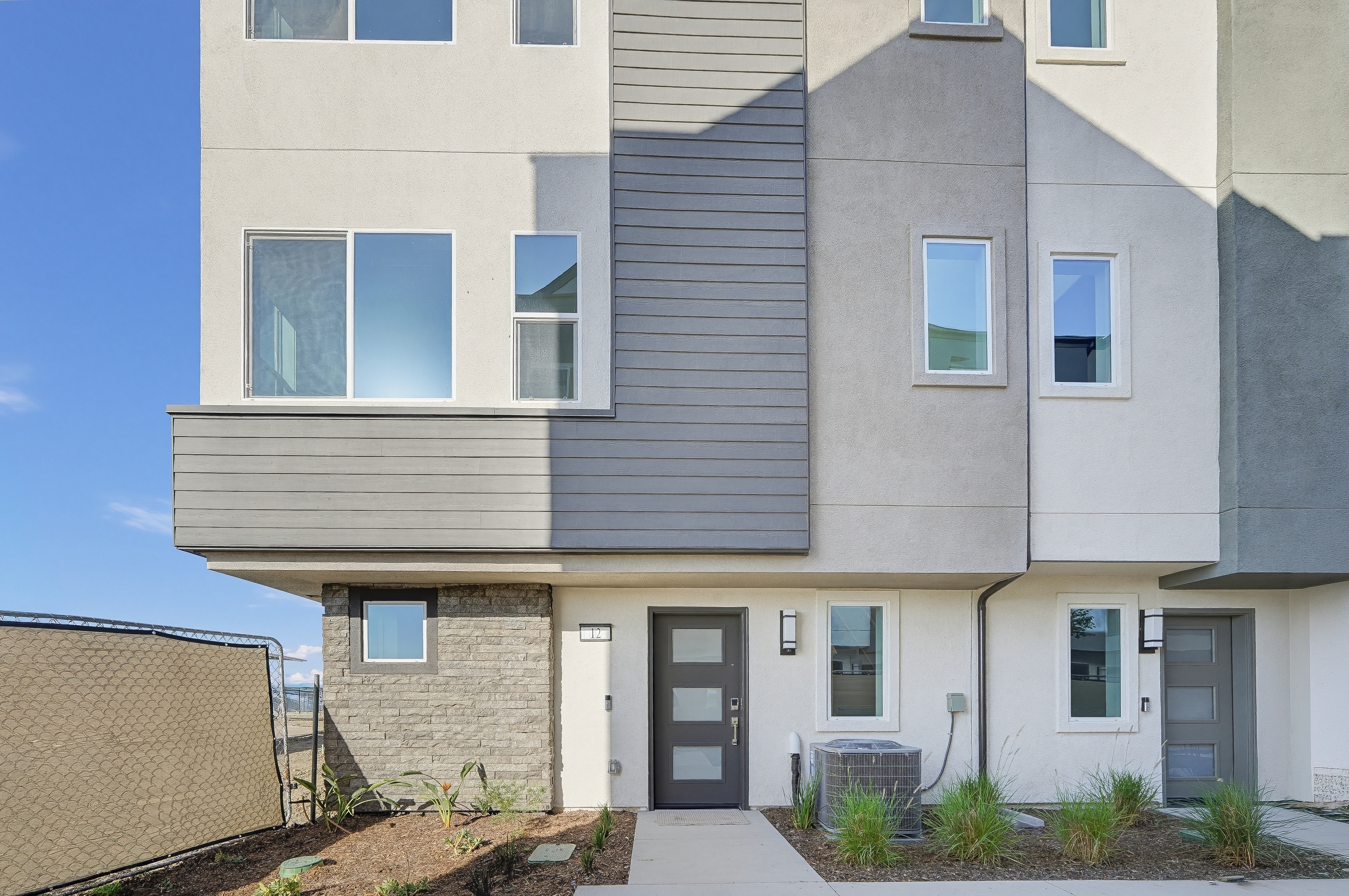 500 Park Drive Unit# 12